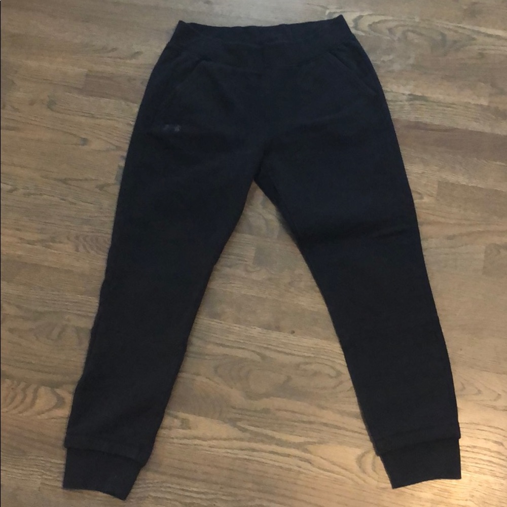Women’s under armor black joggers